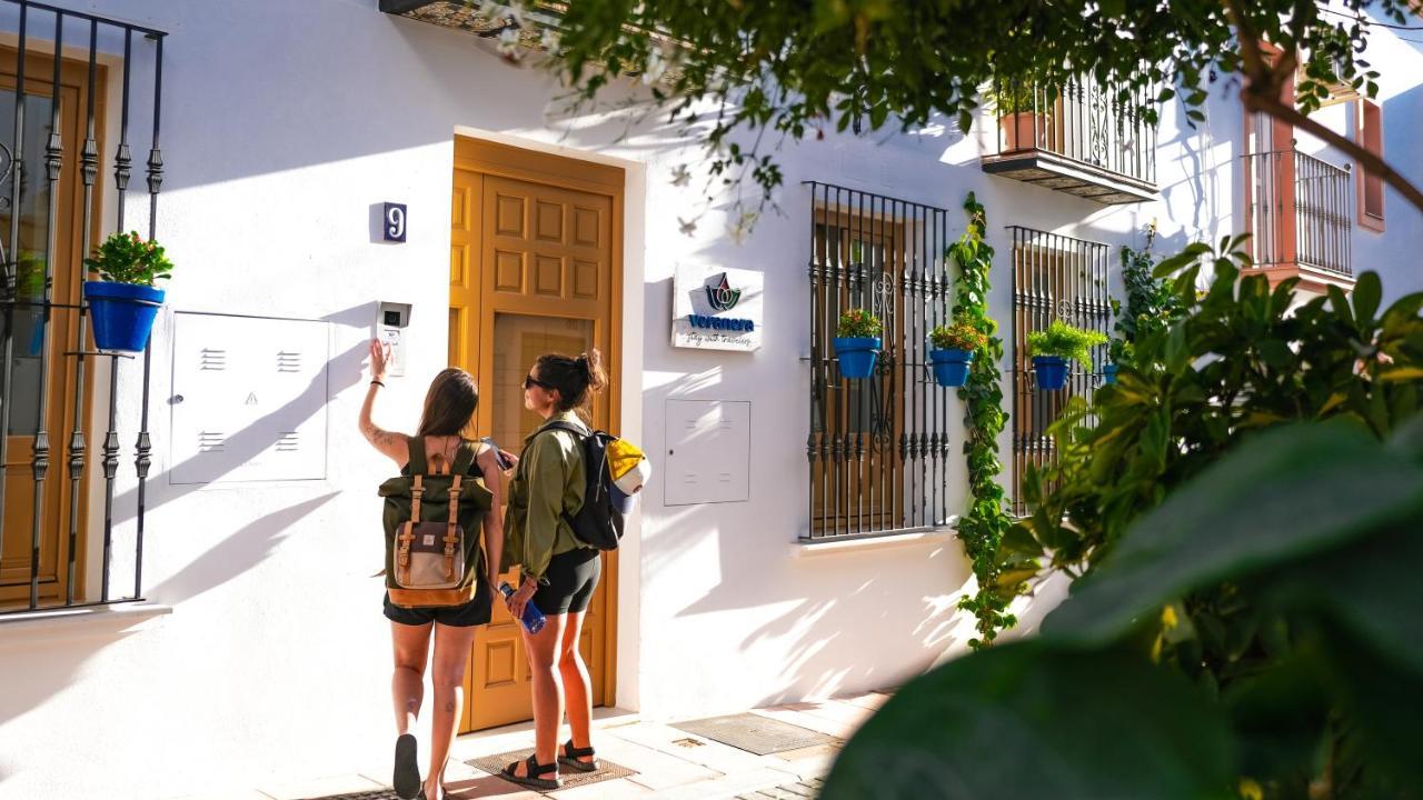 Veranera Hostel エステポナ エクステリア 写真
