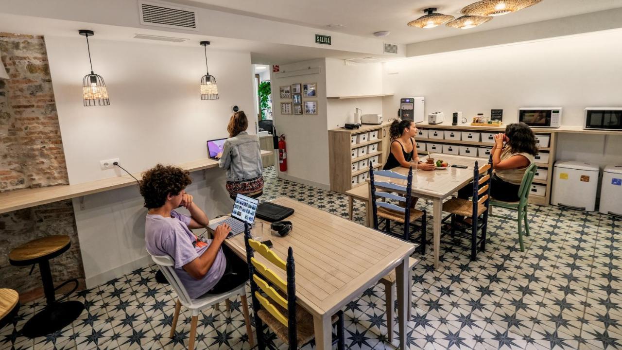 Veranera Hostel エステポナ エクステリア 写真